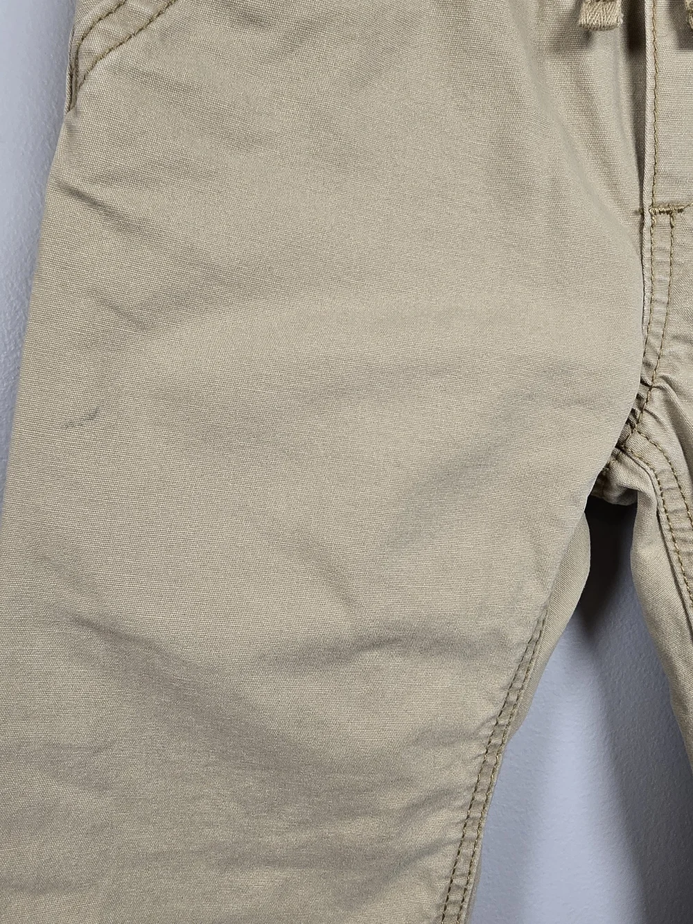 GAP comfortable beige